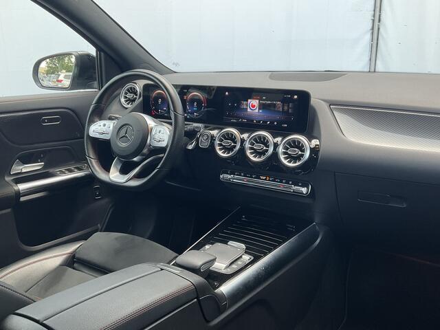 Mercedes-Benz GLA-KLASSE 250 e AMG-Line PHEV Carplay Cam Sfeerverl Led Voorklimatisering Uitstraling!