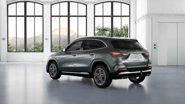 Mercedes-Benz GLA-KLASSE 180 Business Solution AMG | Panoramaschuifdak | Premium Plus | head-up display | Trekhaak