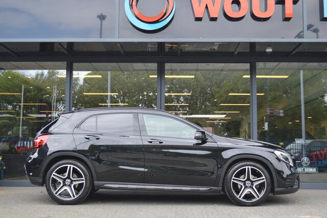Mercedes-Benz GLA-KLASSE 180 AMG-Line Aut. Led Clima Camera Night Pdc
