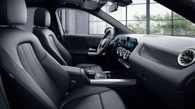 Mercedes-Benz GLA-KLASSE 250 e Luxury line | Premium pakket | Distronic |