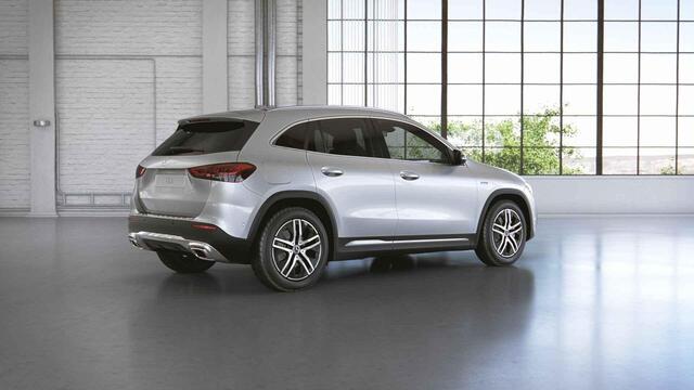 Mercedes-Benz GLA-KLASSE 250 e Luxury line | Premium pakket | Distronic |