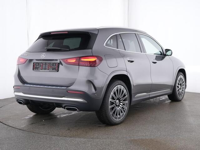 Mercedes-Benz GLA-KLASSE 250 e AMG Face Lift Plug-In Hybride | AMG Line Premium Plus | Trekhaak | Panorama Schuif-Kanteldak | 20 Inch AMG Velgen | Sfeerverlichting | Inclusief 24 maanden MB Certified garantie voor Europa.