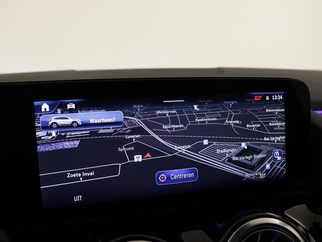 Mercedes-Benz GLA-KLASSE 180 Star Edition AMG Line | Nightpakket | Dodehoekassistent | Parkeerpakket met achteruitrijcamera | Spiegelpakket | USB-pakket plus | EASY PACK achterklep | Keyless-Go comfortpakket |