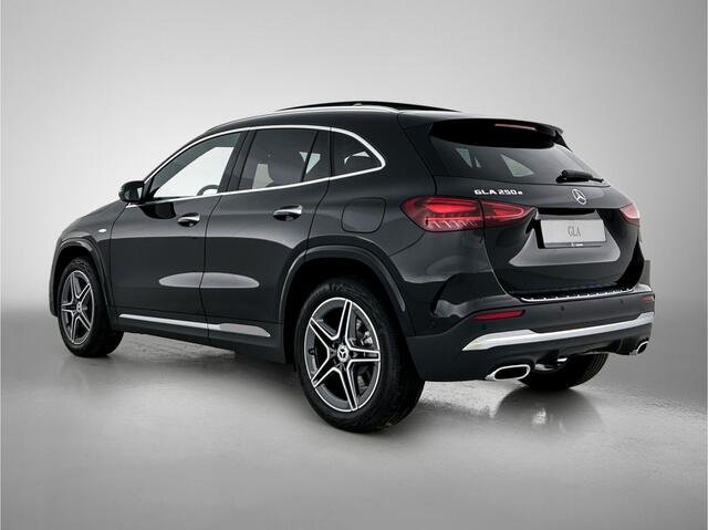 Mercedes-Benz GLA-KLASSE 250 e Business Solution AMG | Trekhaak | Dodehoekassistent | Parkeerpakket met 360°-camera | KEYLESS GO-comfortpakket | USB-pakket plus | EASY PACK achterklep | Spiegelpakket | MULTIBEAM LED |