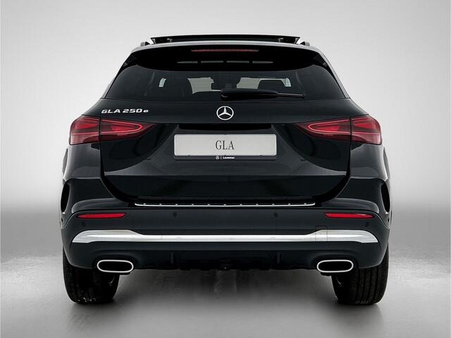Mercedes-Benz GLA-KLASSE 250 e Business Solution AMG | Trekhaak | Dodehoekassistent | Parkeerpakket met 360°-camera | KEYLESS GO-comfortpakket | USB-pakket plus | EASY PACK achterklep | Spiegelpakket | MULTIBEAM LED |