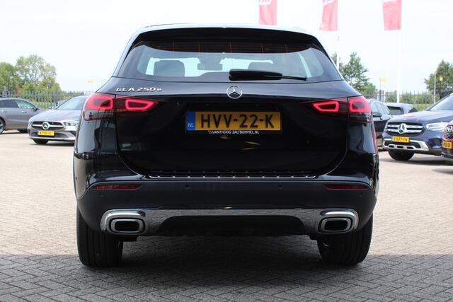 Mercedes-Benz GLA-KLASSE 250e AUT8 Progressive CAMERA NAVI DAB 18''