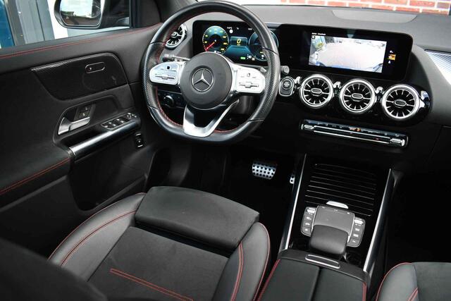 Mercedes-Benz GLA-KLASSE 250 e AMG Pano Night Camera