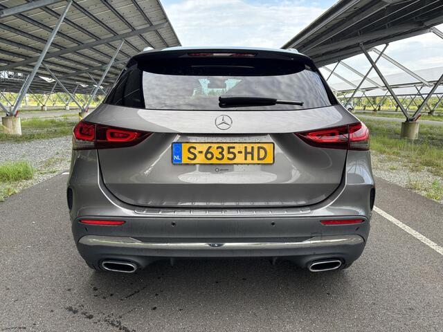 Mercedes-Benz GLA-KLASSE 250 e AMG Line | Panoramadak | Elektrische achterklep | Trekhaak | Stoelverwarming | Sfeerverlichting |