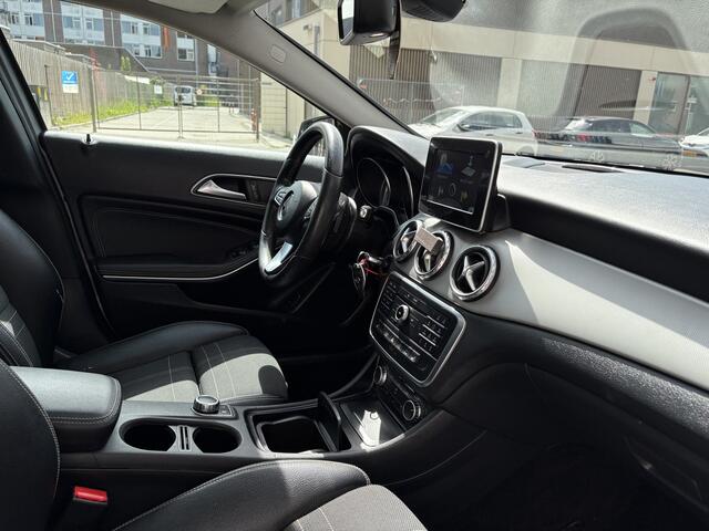 Mercedes-Benz GLA-KLASSE 200 Prestige PANORAMA/CAMERA/AUTOMAAT