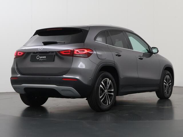 Mercedes-Benz GLA-KLASSE 250 e Luxury Line | Panoramadak | Getint glas | Apple Carplay |