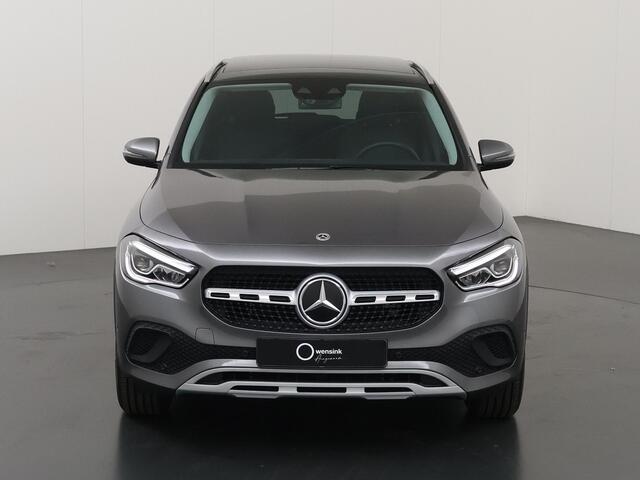 Mercedes-Benz GLA-KLASSE 250 e Luxury Line | Panoramadak | Getint glas | Apple Carplay |