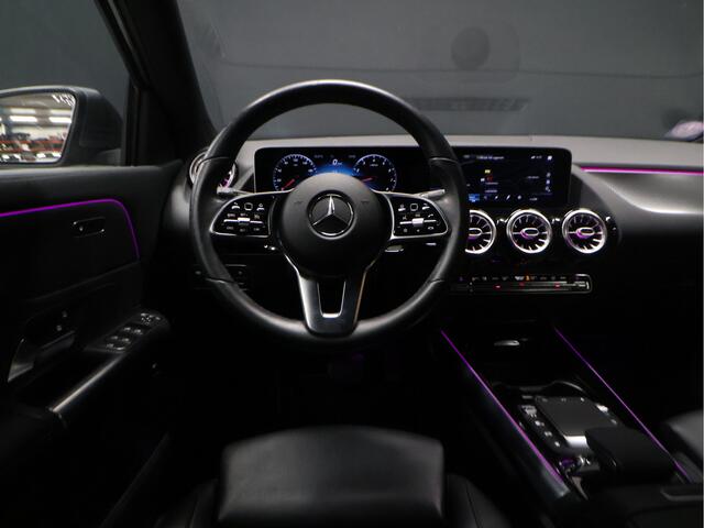 Mercedes-Benz GLA-KLASSE 200 Business Solution Luxury [CAMERA, PDC 360, APPLE CARPLAY, ANDROID AUTO, SFEERVERLICHTING, CRUISE CONTROL, STOELVERWARMING, AUTO AIRCO, NAVIGATIE, NIEUWSTAAT]