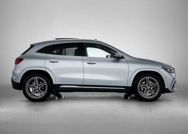 Mercedes-Benz GLA-KLASSE 180 Business Solution AMG | Trekhaak | GUARD 360 ° Vehicle protection Plus | Advanced Sound System | MULTIBEAM LED |