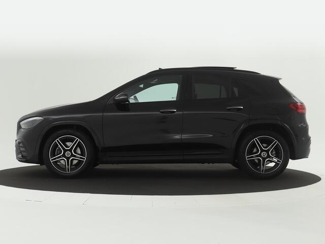 Mercedes-Benz GLA-KLASSE 180 Star Edition AMG Line | Nightpakket | Parkeerpakket met achteruitrijcamera | Keyless-Go comfortpakket | USB-pakket plus | Dodehoekassistent | GUARD 360 ° Vehicle protection Plus |