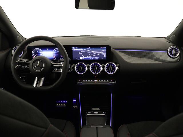 Mercedes-Benz GLA-KLASSE 180 Star Edition AMG Line | Nightpakket | Parkeerpakket met achteruitrijcamera | Keyless-Go comfortpakket | USB-pakket plus | Dodehoekassistent | GUARD 360 ° Vehicle protection Plus |