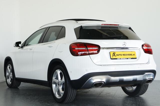 Mercedes-Benz GLA-KLASSE 180 Premium Plus / Opendak / Navi / CarPlay / LED
