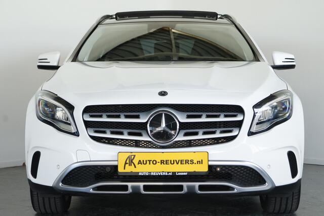 Mercedes-Benz GLA-KLASSE 180 Premium Plus / Opendak / Navi / CarPlay / LED