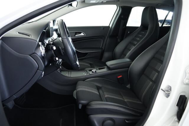 Mercedes-Benz GLA-KLASSE 180 Premium Plus / Opendak / Navi / CarPlay / LED