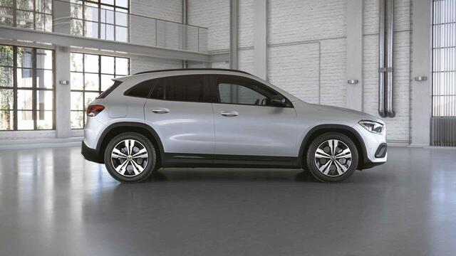 Mercedes-Benz GLA-KLASSE 250 e Business Solution AMG Limited | Rij assistentiepakket | Panoramadak |