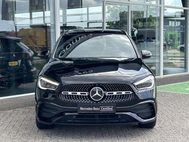 Mercedes-Benz GLA-KLASSE 180 AMG | Panoramadak | Sfeerverlichting
