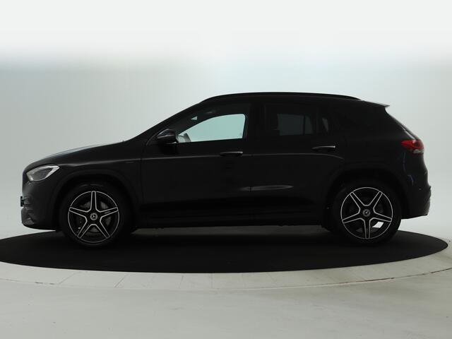 Mercedes-Benz GLA-KLASSE 250 e AMG Plug-in Hybride AMG line | Night Pakket | Memory Voorstoelen | Sfeerverlichting | Dodehoek Assist. Inclusief 24 maanden MB Certified garantie voor Europa.