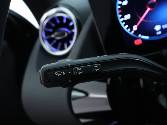 Mercedes-Benz GLA-KLASSE 250 e AMG Plug-in Hybride AMG line | Night Pakket | Memory Voorstoelen | Sfeerverlichting | Dodehoek Assist. Inclusief 24 maanden MB Certified garantie voor Europa.