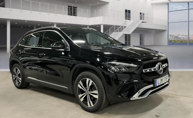 Mercedes-Benz GLA-KLASSE 250 e Business Line Stoelverwarming/Zomer+winter velgen/Camera/Navi groot.