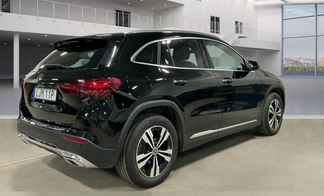 Mercedes-Benz GLA-KLASSE 250 e Business Line Stoelverwarming/Zomer+winter velgen/Camera/Navi groot.