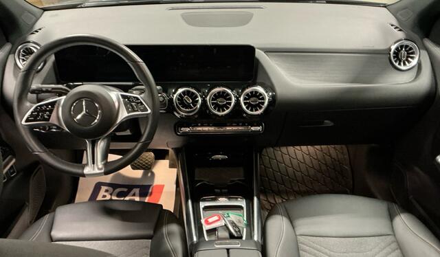 Mercedes-Benz GLA-KLASSE 250 e Business Line Stoelverwarming/Zomer+winter velgen/Camera/Navi groot.