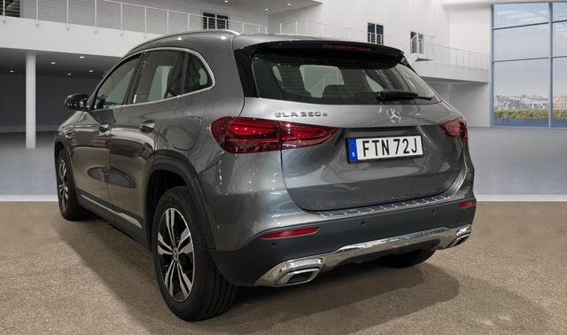 Mercedes-Benz GLA-KLASSE 250 e Business Line Panorama dak/Stoelverwarming/Camera/2 set velgen.