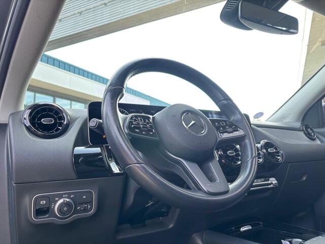 Mercedes-Benz GLA-KLASSE 200 BNS SOL. LUX.163PK AUTOMAAT PANO NAVI PDC-CAMERA