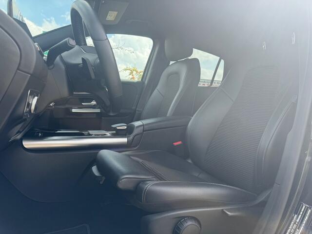 Mercedes-Benz GLA-KLASSE 200 d AMG CAMERA/LEER 2020