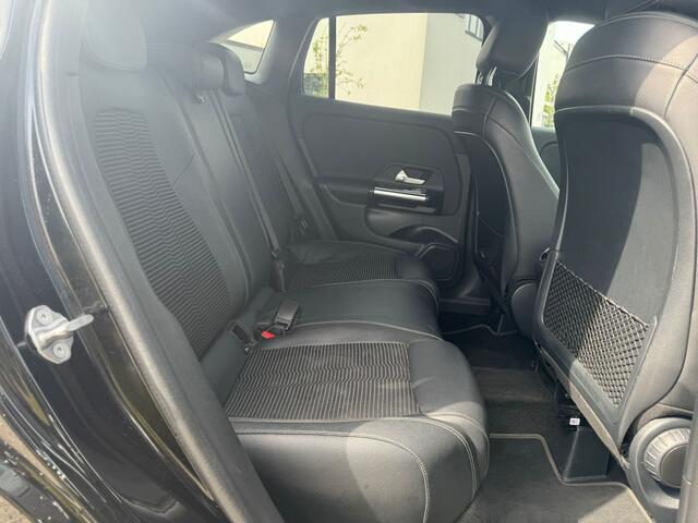 Mercedes-Benz GLA-KLASSE 200 d AMG CAMERA/LEER 2020