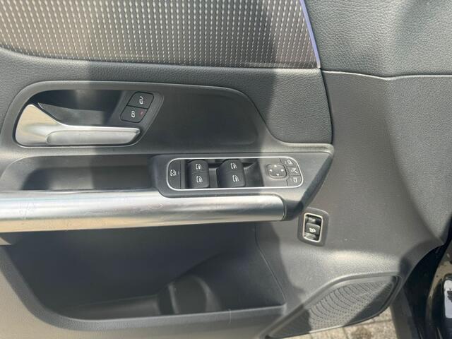 Mercedes-Benz GLA-KLASSE 200 d AMG CAMERA/LEER 2020