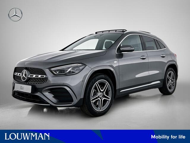 Mercedes-Benz GLA-KLASSE 250 e Business Solution AMG | Trekhaak | Parkeerpakket met achteruitrijcamera | EASY PACK achterklep | Sound system | Dodehoekassistent | Stoelverwarming voor | KEYLESS GO |