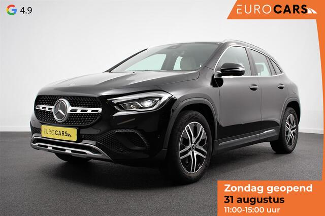 Mercedes-Benz GLA-KLASSE 200 Automaat Progressive Mercedes-Benz GLA-klasse 200 Progressive | Navigatie | Camera | Lederen Bekleding | Elektrische Achterklep | DAB LED |