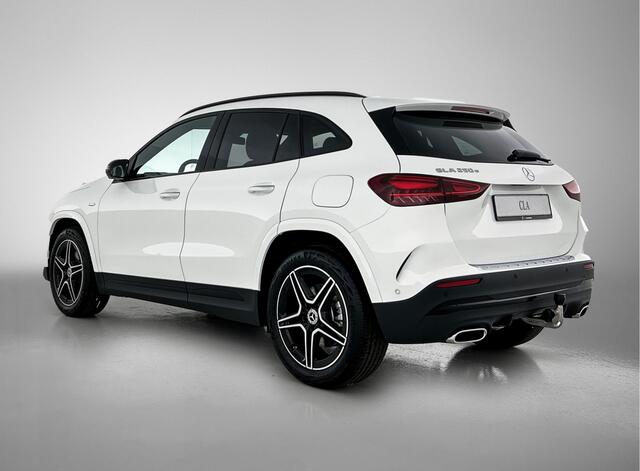 Mercedes-Benz GLA-KLASSE 250 e Business Solution AMG | Premium Plus pakket | Nightpakket | GUARD 360 ° Vehicle protection Plus | Trekhaak | Head-up display | Voorstoelen met memoryfunctie | MULTIBEAM LED |