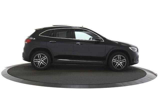 Mercedes-Benz GLA-KLASSE 250 e Business Line Panoramadak / Sfeerverlichting / HUD