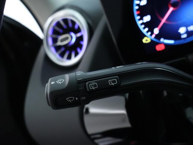 Mercedes-Benz GLA-KLASSE 250 e Luxury Line | Achteruitrijcamera | Apple Carplay | Sfeerverlichting | Dodehoekassistent | Inclusief 24 maanden MB Certified garantie voor Europa.