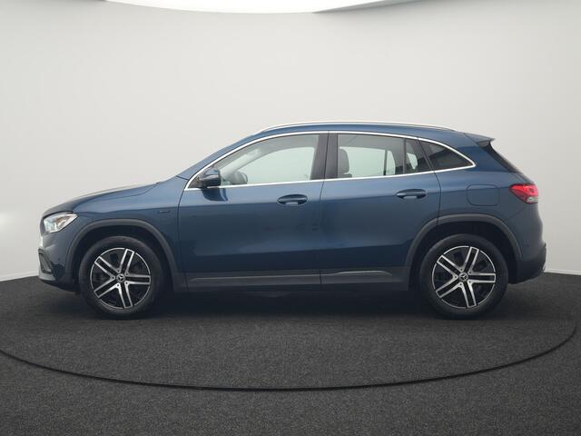 Mercedes-Benz GLA-KLASSE 250 e Style Plug In Hybrid 218pk Dealer O.H. PHEV | 360 Camera | Adaptive Cruise | Apple Carplay | Widescreen Navigatie | Lederen Sportstoelen Verwarmd | 18" L.M | Virtual | DAB |