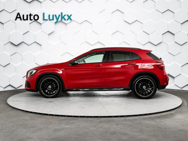 Mercedes-Benz GLA-KLASSE 200 Premium Automaat | Navigatie | Elektrische Achterklep | Lederen Bekleding