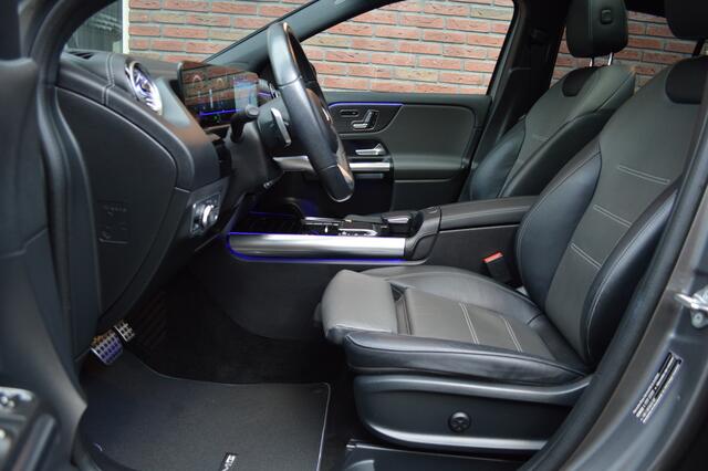 Mercedes-Benz GLA-KLASSE 250 e AMG Led Panorama Leder Memory Camera 360 Night Pdc