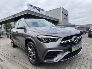 mercedes-benz-gla-klasse-250-e-amg-