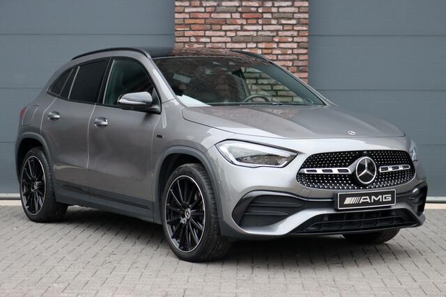Mercedes-Benz GLA-KLASSE 250 e AMG Line | Distronic+ | Panoramadak | Memory | Burmester | Surround Camera | Trekhaak | Keyless Go | Nightpakket |
