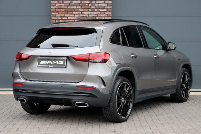 Mercedes-Benz GLA-KLASSE 250 e AMG Line | Distronic+ | Panoramadak | Memory | Burmester | Surround Camera | Trekhaak | Keyless Go | Nightpakket |