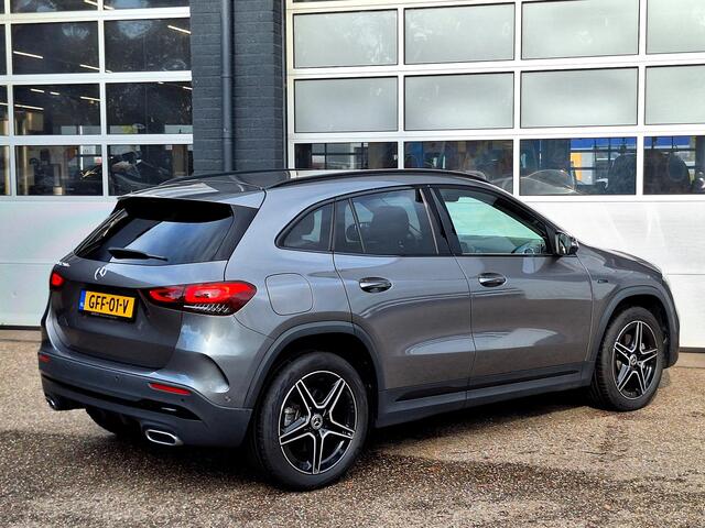 Mercedes-Benz GLA-KLASSE 250 e | AMG Line | Night pakket | Parkeersensoren rondom | Widescreen | Stoelverwarming voor | Easy Pack achterklep | LED verlichting