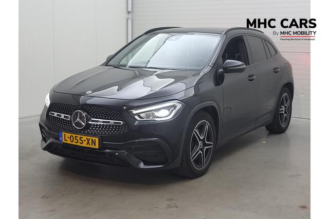 Mercedes-Benz GLA-KLASSE 180 Business Solution AMG | Panoramadak | Led | Clima |*