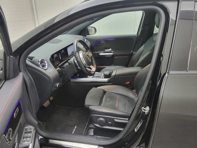 Mercedes-Benz GLA-KLASSE 180 Business Solution AMG | Panoramadak | Led | Clima |*