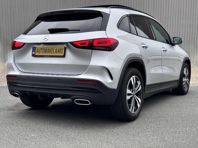 Mercedes-Benz GLA-KLASSE 220 d AMG PANO SFEER | ZO GOED ALS NIEUW !