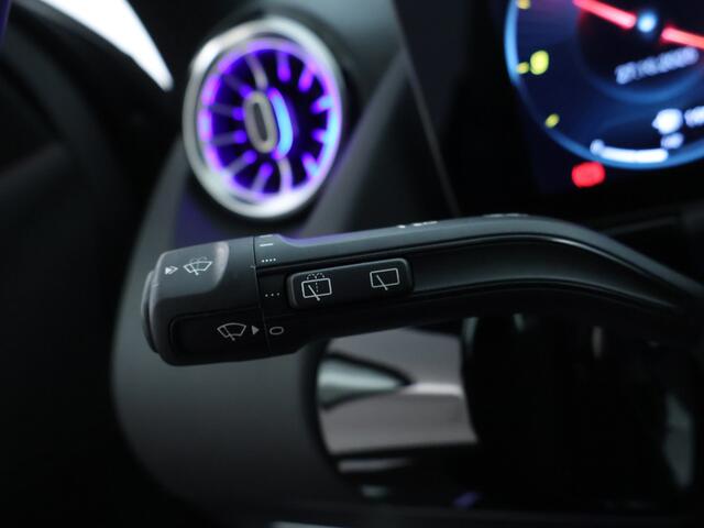 Mercedes-Benz GLA-KLASSE 250 e Business Solution AMG Nightpakket | Panoramadak | Rijassistentie Pack | Memory | Sfeerverlichting | Keyless Go | Inclusief 24 maanden Mercedes-Benz Certified garantie voor Europa.